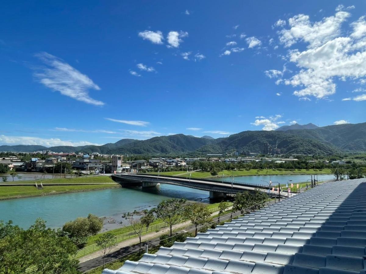 喜樂知足休閒民宿 冬山郷 エクステリア 写真